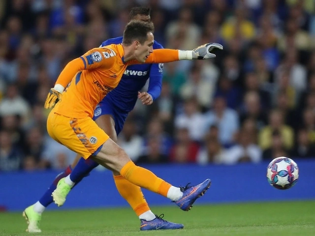 Leeds United vence Everton com pênalti polêmico no retorno à Premier League